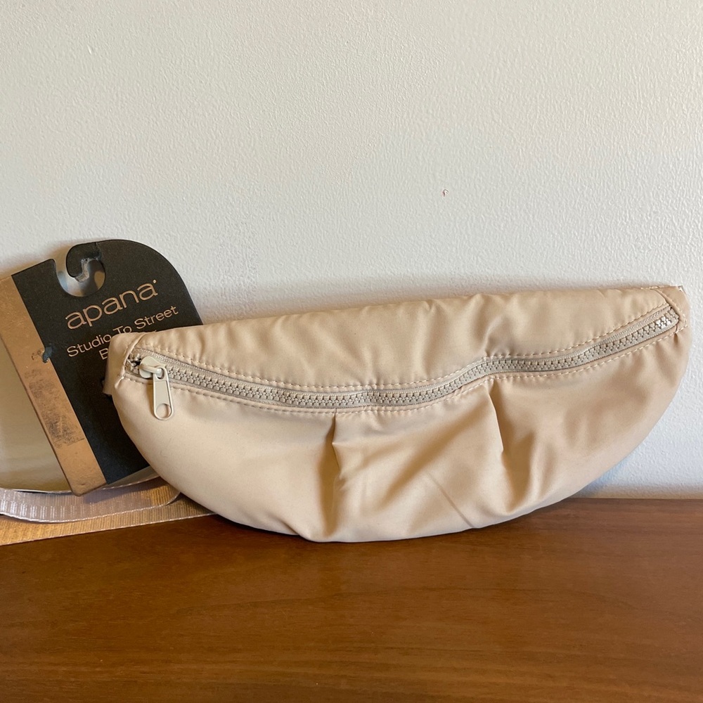 Apana Studio To Street Belt Bag Crossbody Fanny Pack Beige